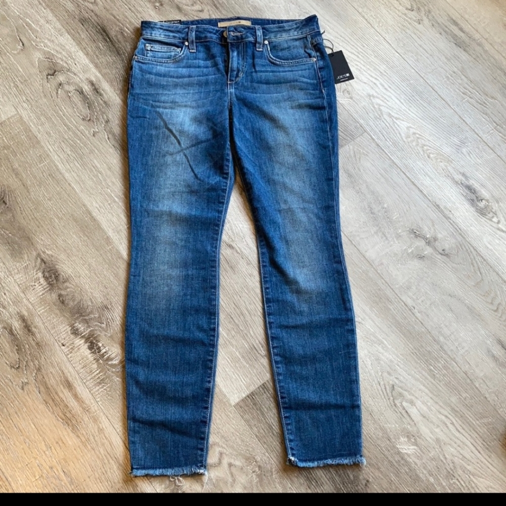 🖤SOLD🖤Joe’s Skinny Ankle-Cut Jeans